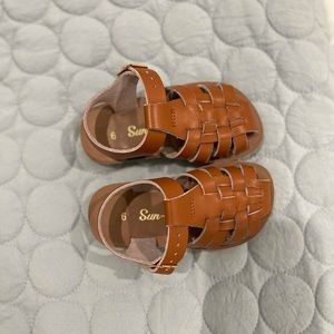 Sun San Sandals, toddler size 6. EUC